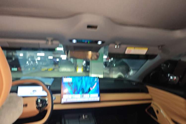 Used Geely Galaxy 8 2025 130km EM-i Prestige Edition Headliner