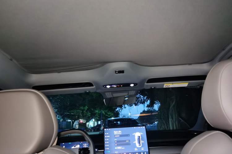 Used Geely Galaxy 8 2025 130km EM-i Deluxe Edition Headliner