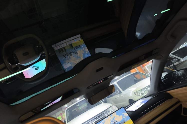 Used Geely Galaxy 8 2025 130km EM-i Deluxe Edition Headliner