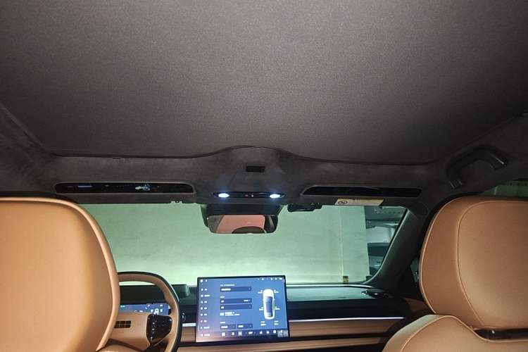 Used Geely Galaxy 8 2025 130km EM-P Starship Edition Headliner