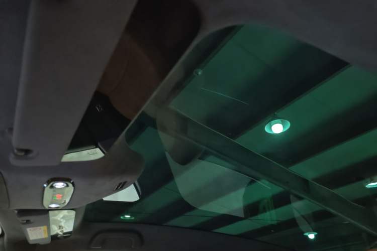 Used Geely Galaxy 8 2025 130km EM-i Flagship Edition Headliner