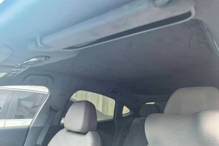 Used Geely Galaxy 8 2025 130km EM-i Flagship Edition Headliner