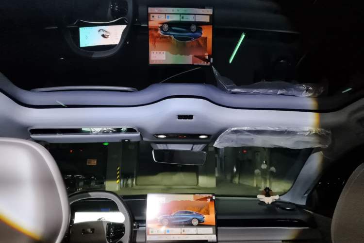 Used Geely Galaxy 8 2025 130km EM-i Deluxe Edition Headliner