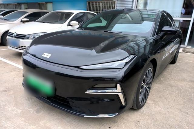 Used Geely Galaxy 8 2025 130km EM-P Starship Edition