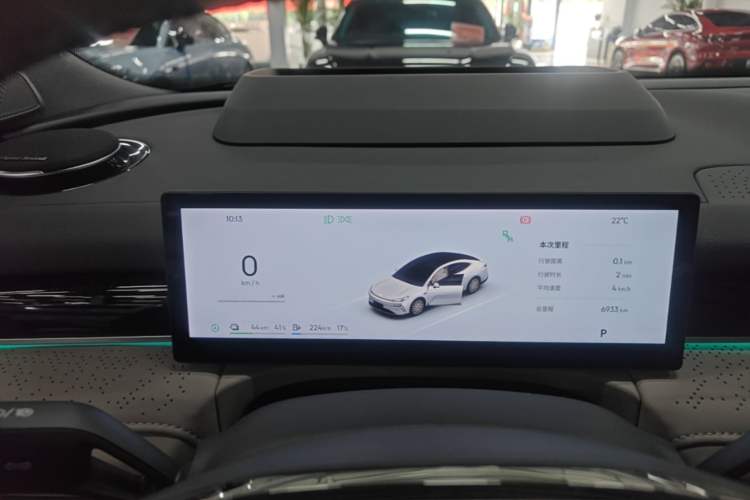 Used Geely Galaxy 8 2025 130km EM-P Starship Edition Instrument Cluster