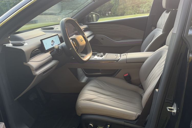 Used Geely Galaxy 8 2025 130km EM-P Starship Edition Interior 1