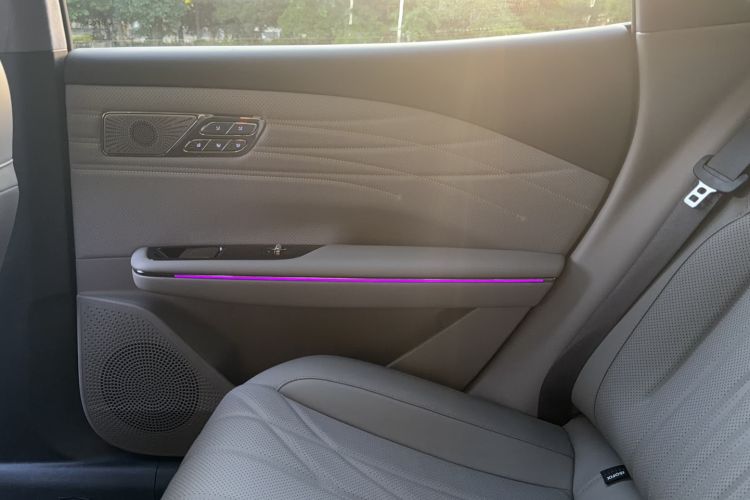 Used Geely Galaxy 8 2025 130km EM-P Starship Edition Interior 14