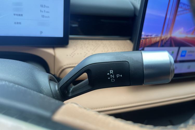 Used Geely Galaxy 8 2025 130km EM-i Flagship Edition Interior 6