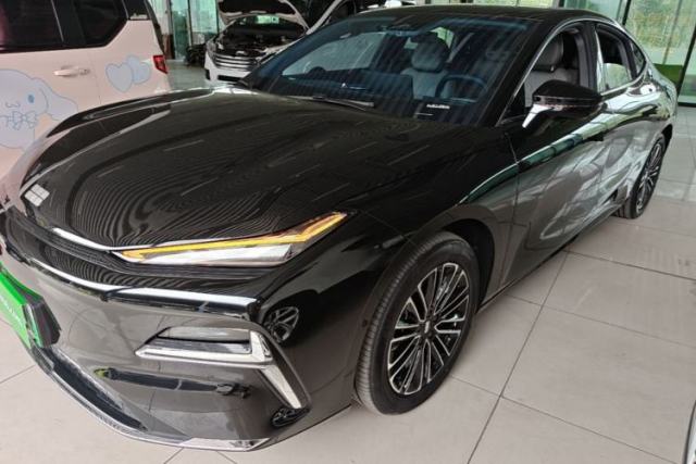 Used Geely Galaxy 8 2025 130km EM-i Deluxe Edition
