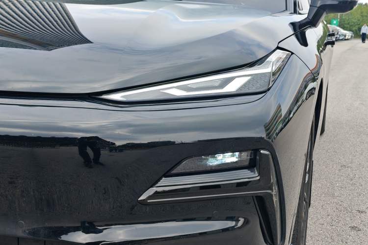 Used Geely Galaxy 8 2025 130km EM-i Deluxe Edition Left Front Headlight