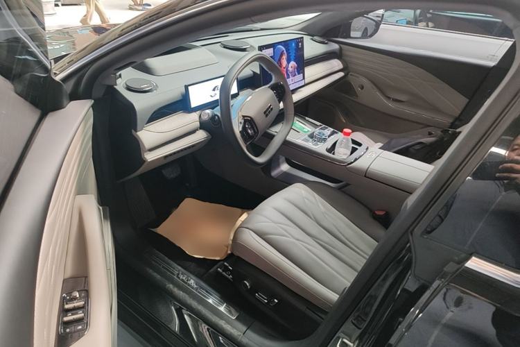 Used Geely Galaxy 8 2025 130km EM-P Starship Edition Left Front Seat