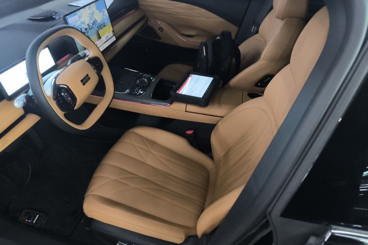 Used Geely Galaxy 8 2025 130km EM-i Deluxe Edition Left Front Seat