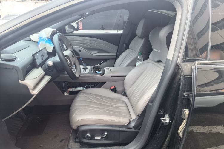 Used Geely Galaxy 8 2025 130km EM-i Flagship Edition Left Front Seat