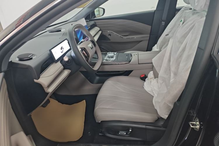 Used Geely Galaxy 8 2025 60km EM-i Luxury Edition Left Front Seat