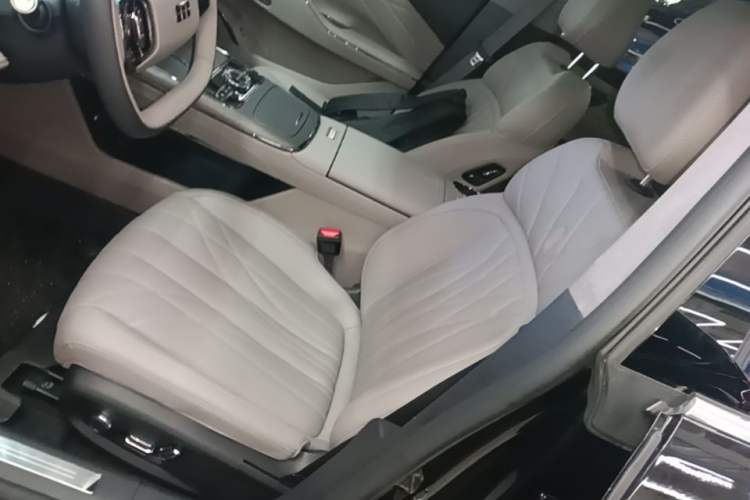 Used Geely Galaxy 8 2025 130km EM-P Exploration Edition Left Front Seat