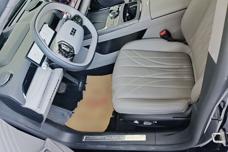 Used Geely Galaxy 8 2025 130km EM-P Starship Edition Left Front Seat