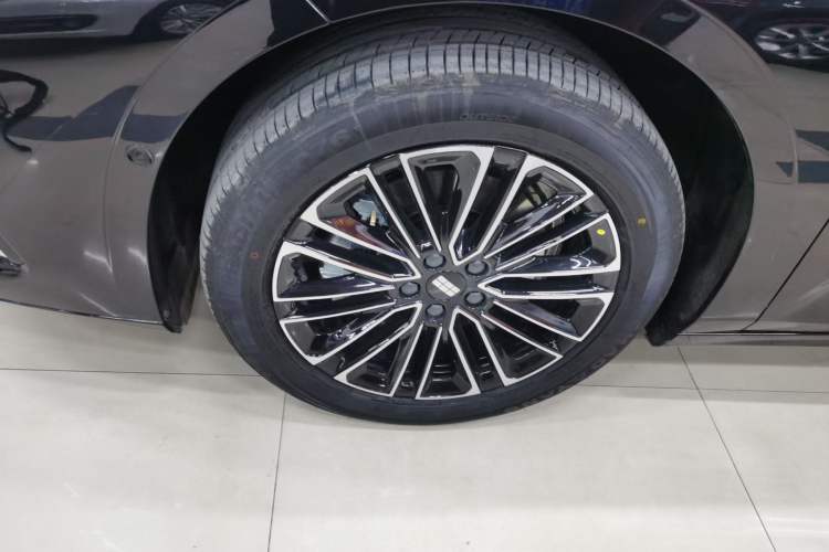 Used Geely Galaxy 8 2025 130km EM-i Deluxe Edition Left Front Wheel Hub