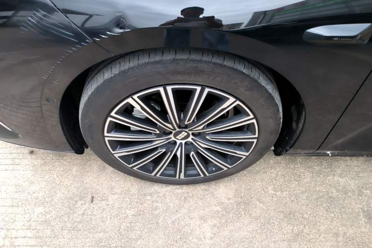 Used Geely Galaxy 8 2025 130km EM-P Starship Edition Left Front Wheel Hub