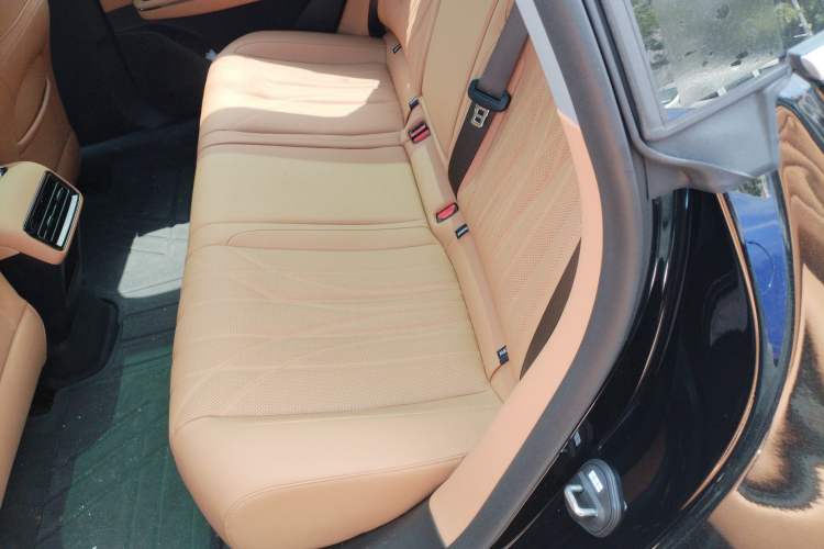 Used Geely Galaxy 8 2025 130km EM-i Deluxe Edition Left Rear Seat