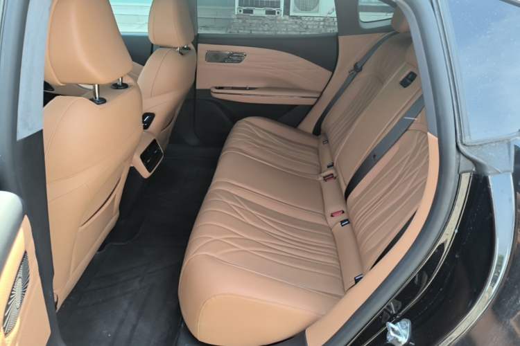 Used Geely Galaxy 8 2025 130km EM-P Starship Edition Left Rear Seat