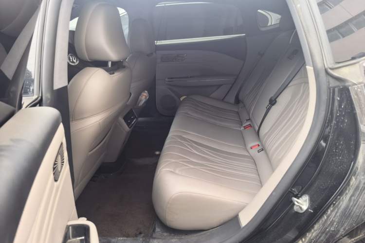 Used Geely Galaxy 8 2025 130km EM-i Flagship Edition Left Rear Seat