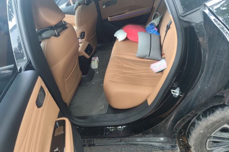 Used Geely Galaxy 8 2025 130km EM-i Deluxe Edition Left Rear Seat