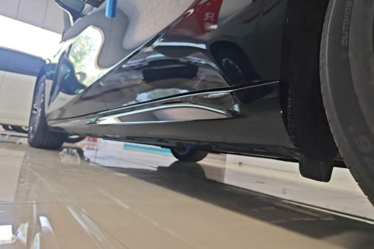 Used Geely Galaxy 8 2025 60km EM-i Luxury Edition Left Side Sill