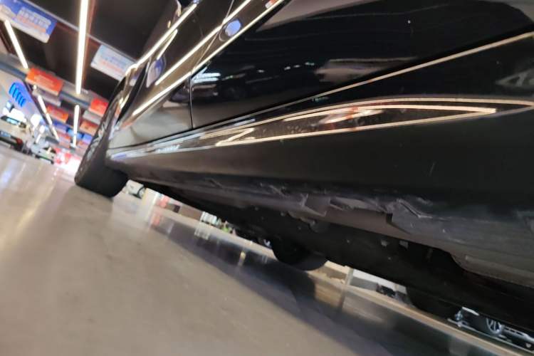 Used Geely Galaxy 8 2025 130km EM-i Deluxe Edition Left Side Sill