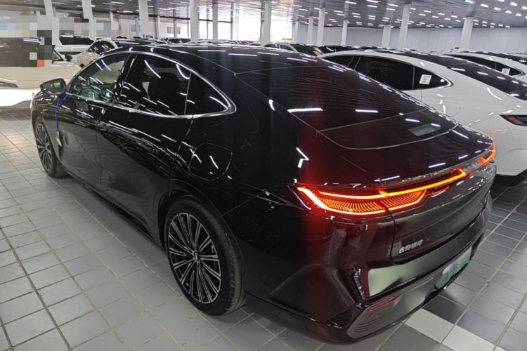 Used Geely Galaxy 8 2025 130km EM-P Starship Edition Rear Left 45 Deg