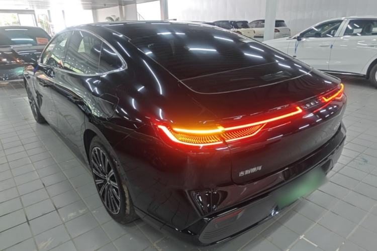 Used Geely Galaxy 8 2025 130km EM-P Starship Edition Rear Left 45 Deg