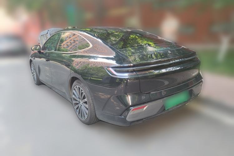 Used Geely Galaxy 8 2025 130km EM-i Flagship Edition Rear Left 45 Deg