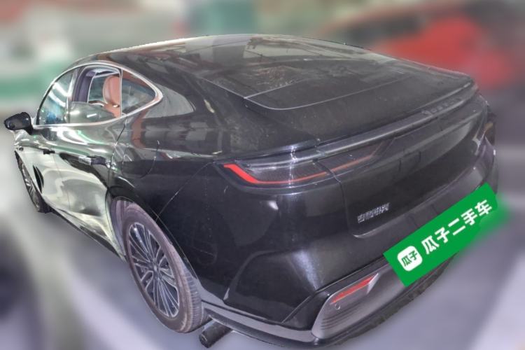 Used Geely Galaxy 8 2025 130km EM-i Prestige Edition Rear Left 45 Deg