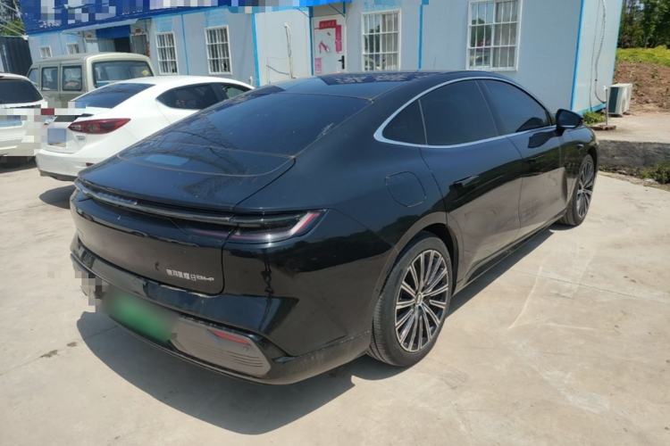 Used Geely Galaxy 8 2025 130km EM-P Starship Edition Rear Right 45 Deg