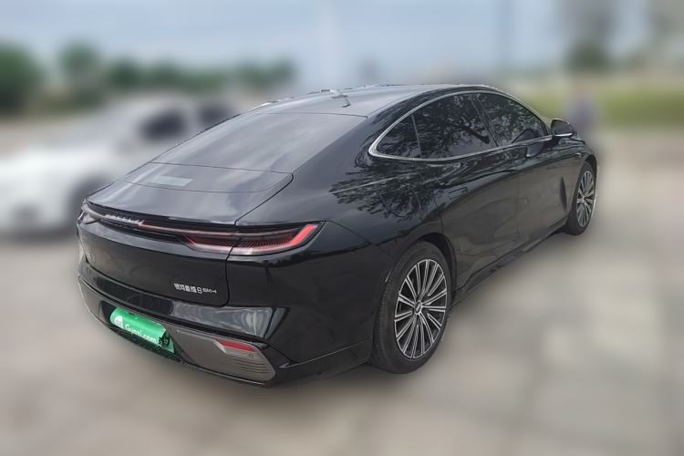 Used Geely Galaxy 8 2025 130km EM-i Flagship Edition Rear Right 45 Deg