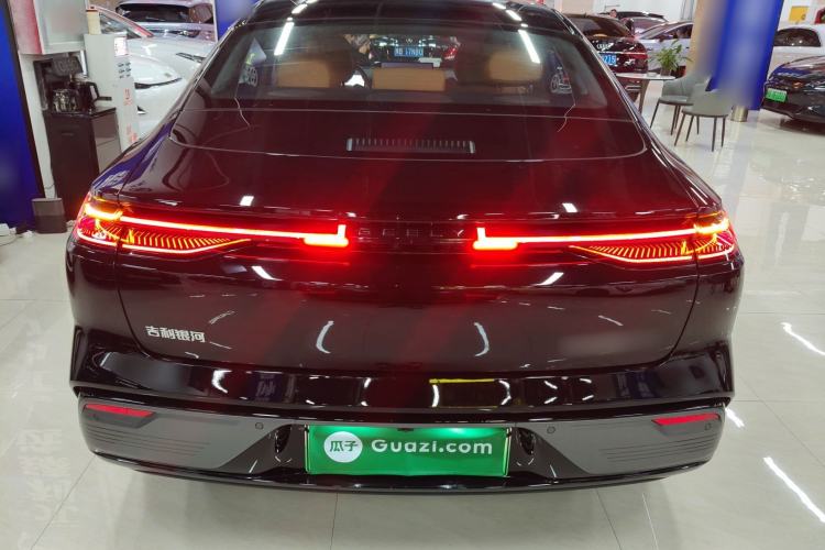 Used Geely Galaxy 8 2025 130km EM-i Prestige Edition Rear