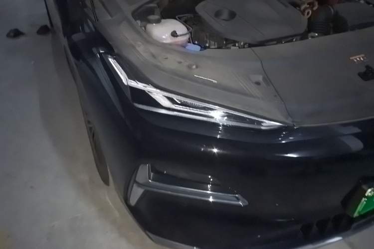 Used Geely Galaxy 8 2025 130km EM-i Deluxe Edition Right Front Headlight