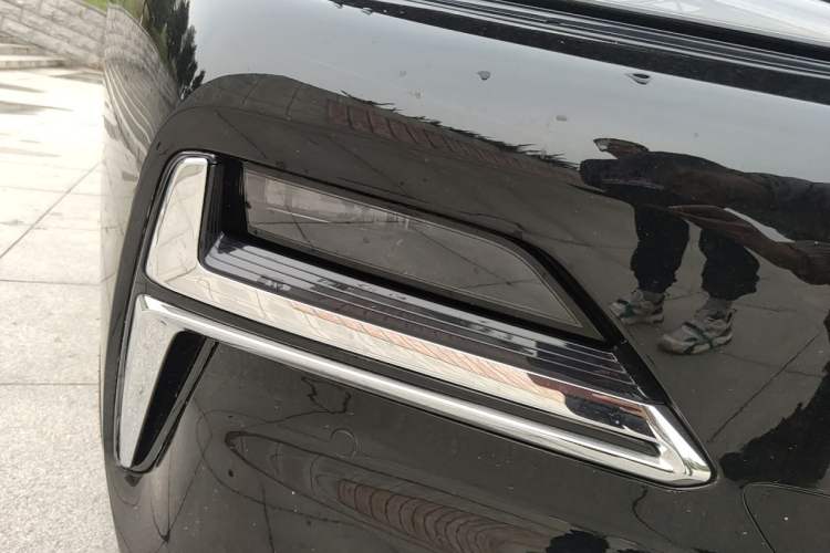 Used Geely Galaxy 8 2025 130km EM-i Deluxe Edition Right Front Headlight