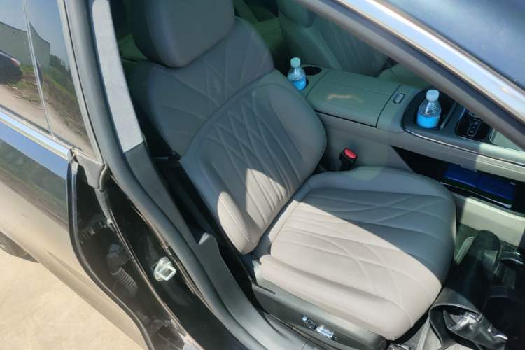 Used Geely Galaxy 8 2025 130km EM-P Starship Edition Right Front Seat
