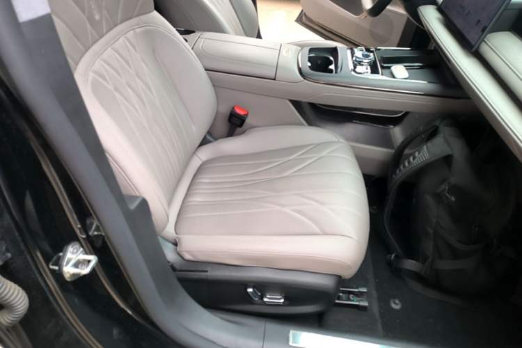 Used Geely Galaxy 8 2025 130km EM-P Starship Edition Right Front Seat