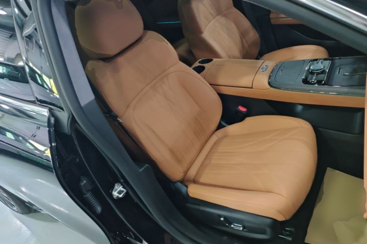 Used Geely Galaxy 8 2025 130km EM-i Flagship Edition Right Front Seat