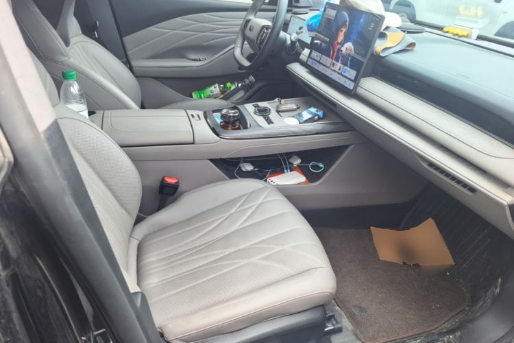 Used Geely Galaxy 8 2025 130km EM-i Flagship Edition Right Front Seat