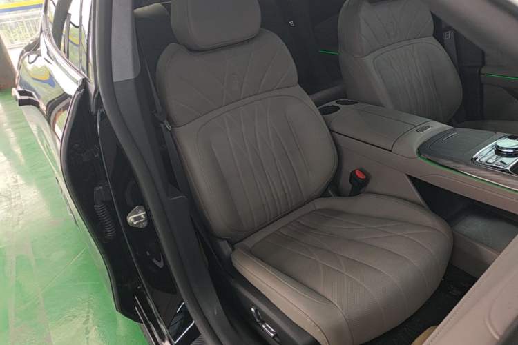 Used Geely Galaxy 8 2025 130km EM-P Starship Edition Right Front Seat