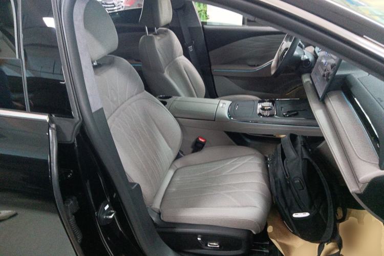 Used Geely Galaxy 8 2025 130km EM-P Starship Edition Right Front Seat