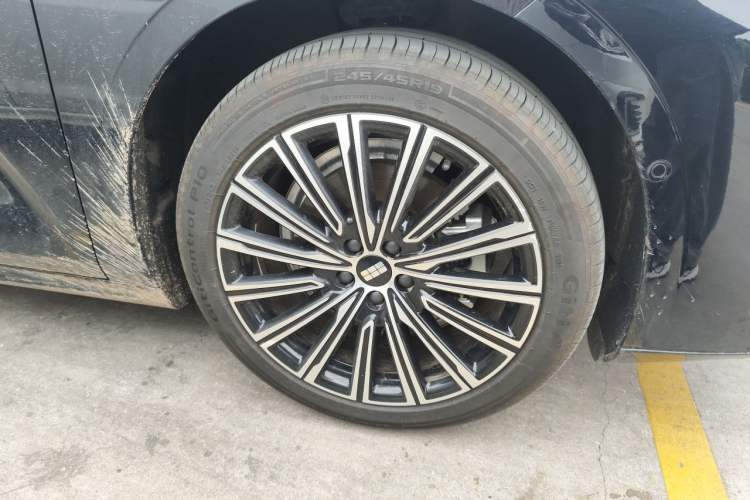 Used Geely Galaxy 8 2025 130km EM-i Flagship Edition Right Front Wheel Hub
