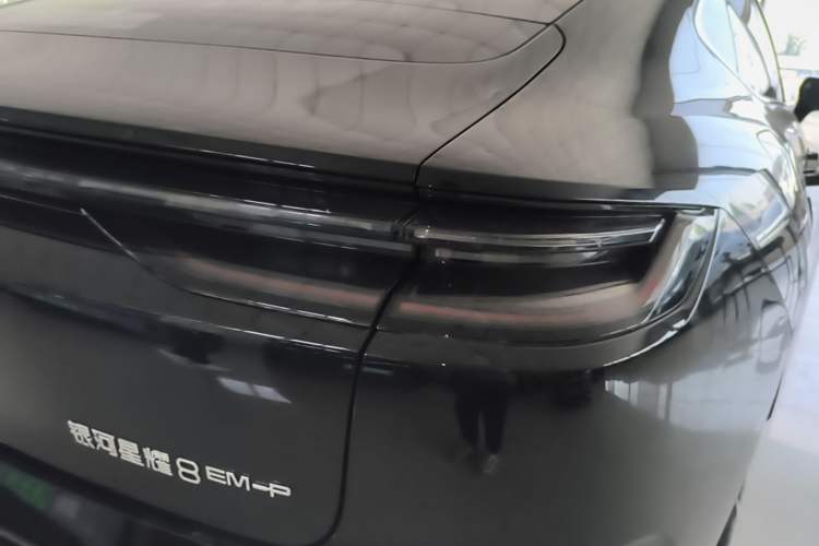 Used Geely Galaxy 8 2025 130km EM-P Starship Edition Right Rear Taillight