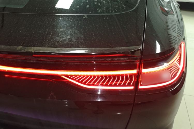 Used Geely Galaxy 8 2025 130km EM-i Flagship Edition Right Rear Taillight