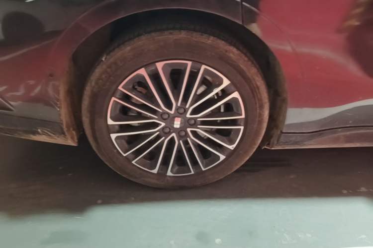Used Geely Galaxy 8 2025 130km EM-i Deluxe Edition Right Rear Wheel Hub