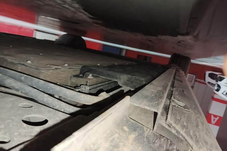 Used Geely Galaxy 8 2025 130km EM-i Deluxe Edition Right Side Sill