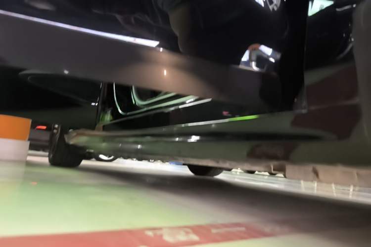 Used Geely Galaxy 8 2025 130km EM-i Deluxe Edition Right Side Sill