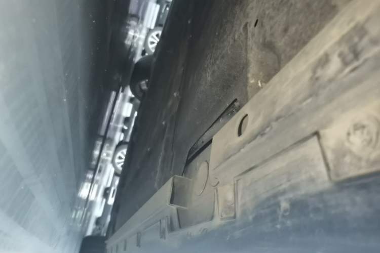 Used Geely Galaxy 8 2025 130km EM-P Starship Edition Right Side Sill